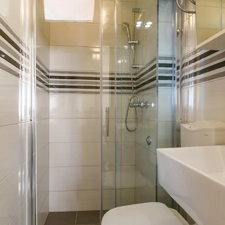 La Bodega * טרוגיר